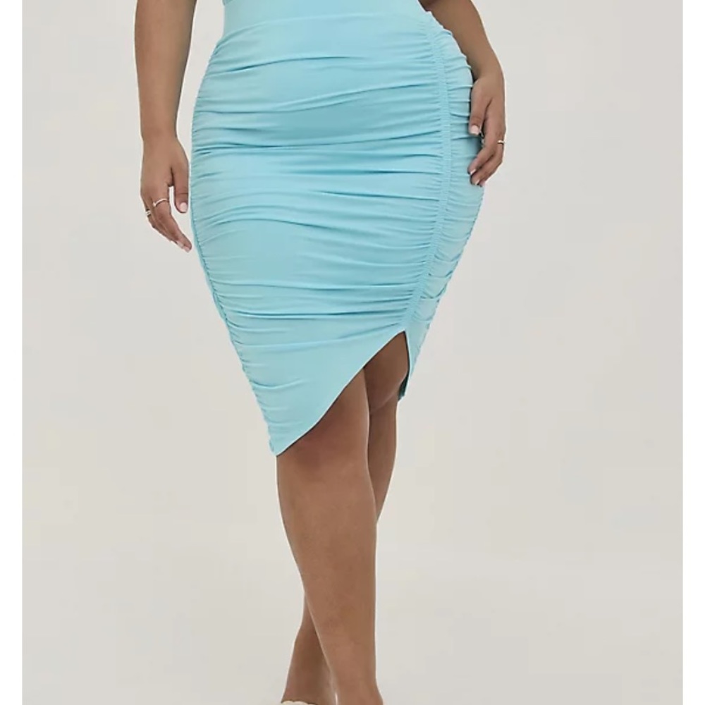 TORRID MIDI SUPER SOFT CINCHED SKIRT SIZE 2